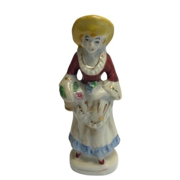 Vintage Ceramic Hand painted Colonial Woman mini figurine - Picture 11 of 11